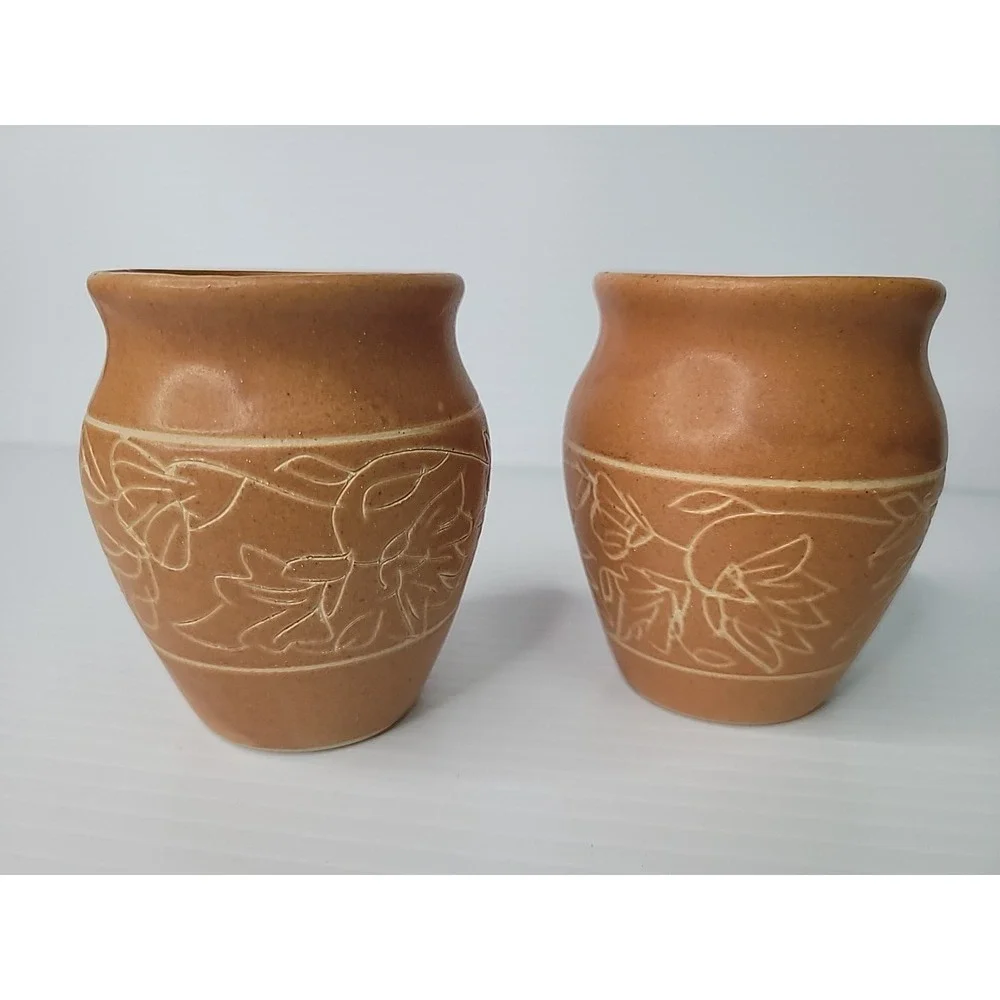 2 Handmade Small Studio Art Pottery‎ Vases Abstract Floral Design 3 1/4